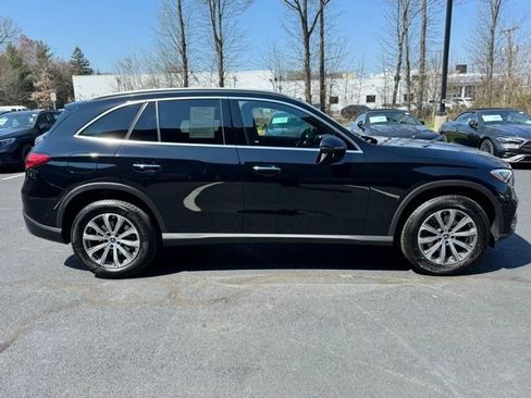 Used 2026 Mercedes-Benz GLC 300 4MATIC image 2