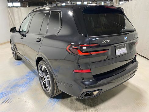 Used 2024 BMW X7 xDrive40i w/ M Sport Package image 7