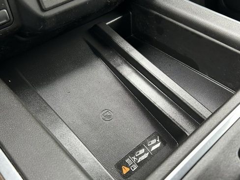 Used 2022 Chevrolet Silverado 3500 High Country w/ Technology Package image 44