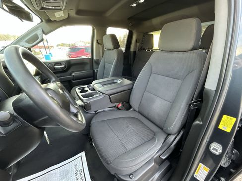 Used 2021 Chevrolet Silverado 1500 Custom image 13
