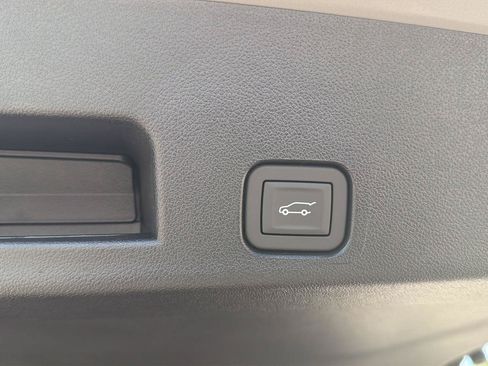 New 2026 GMC Acadia AT4 w/ Luxury Package AWD/4WD image 24