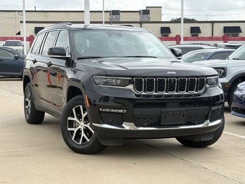 Used 2024 Jeep Grand Cherokee L Limited w/ Luxury Tech Group II AWD/4WD image 2