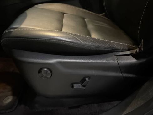 Used 2017 Jeep Grand Cherokee Limited image 12