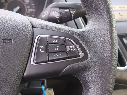 Used 2017 Ford Focus SEL FWD image 19