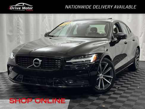 Used 2022 Volvo S60 B5 Momentum image 1