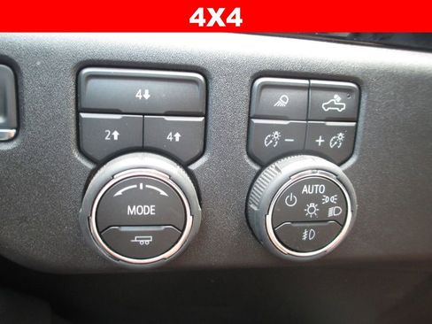 Used 2026 Chevrolet Silverado 3500 LT w/ All Star Edition AWD/4WD image 28