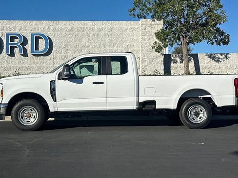 New 2026 Ford F250 XL w/ XL Chrome Package image 7