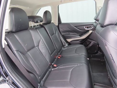 Used 2024 Subaru Forester Limited image 30