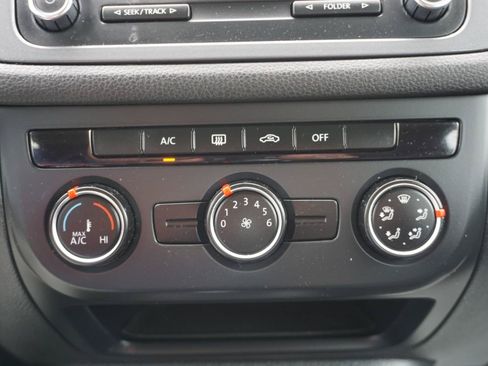 Used 2014 Volkswagen Tiguan SE AWD/4WD image 8