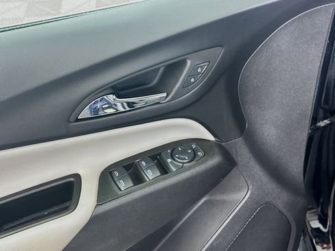 Used 2024 Chevrolet Equinox LS w/ Midnight Edition image 15