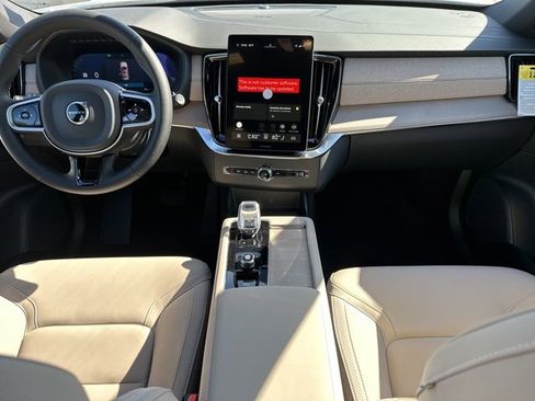 New 2026 Volvo XC90 B6 Plus w/ Protection Package Premier image 11