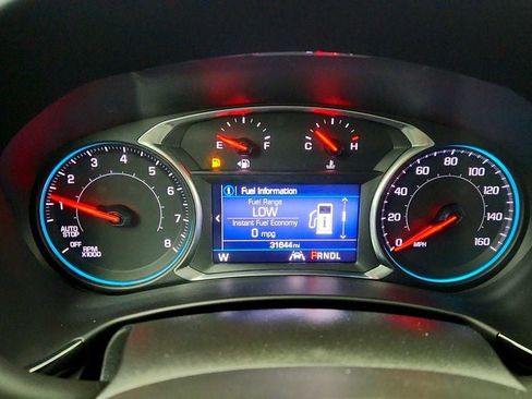 Used 2022 Chevrolet Equinox RS w/ LPO, Floor Liner Package image 13