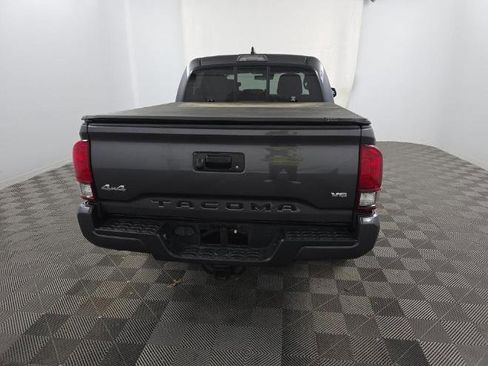 Used 2021 Toyota Tacoma SR image 5