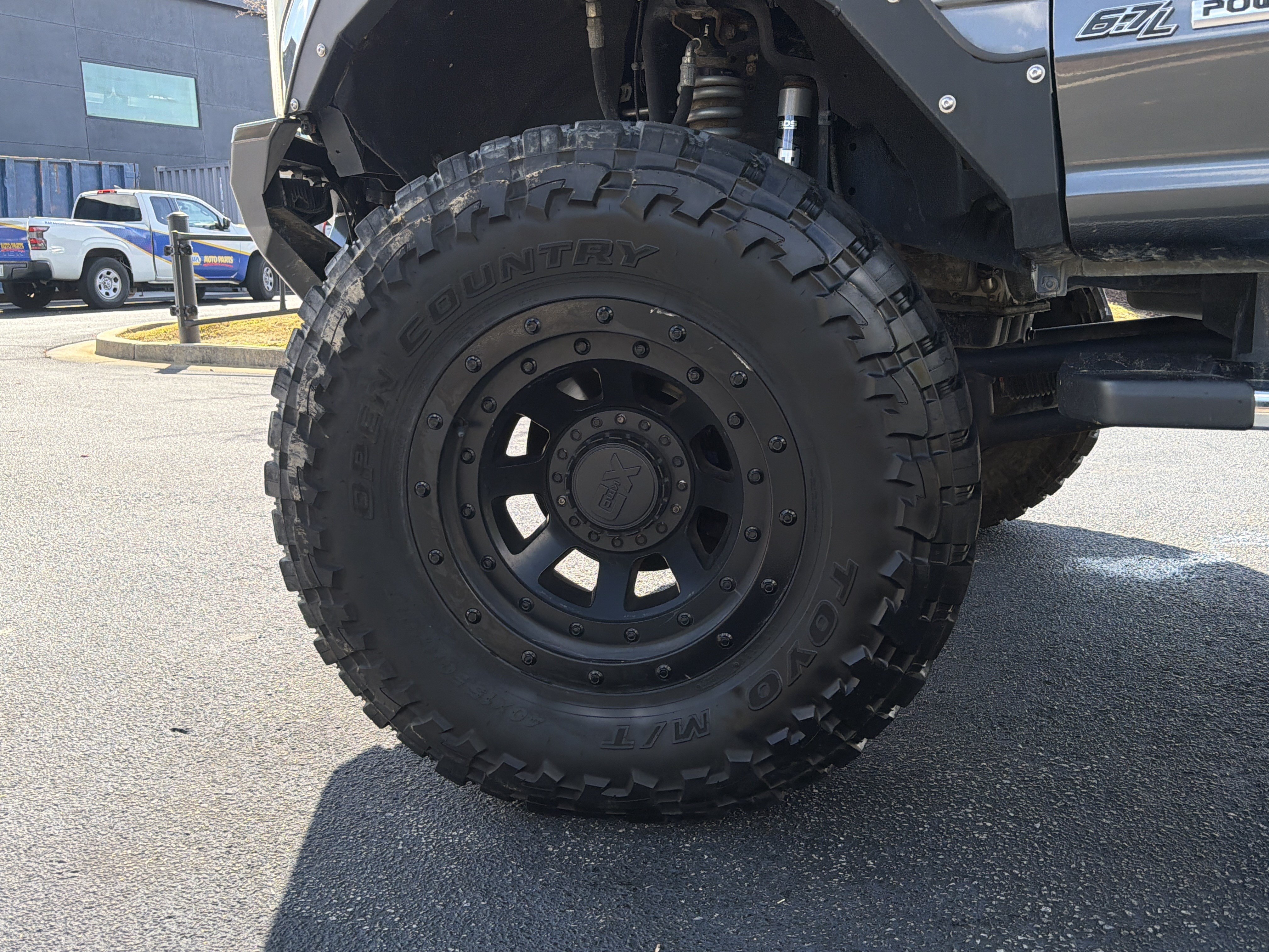 Used 2019 Ford F350 Lariat w/ Lariat Ultimate Package AWD/4WD image 16