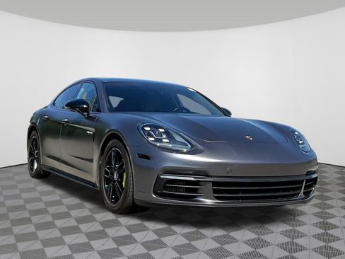 Used 2018 Porsche Panamera 4 AWD/4WD image 3