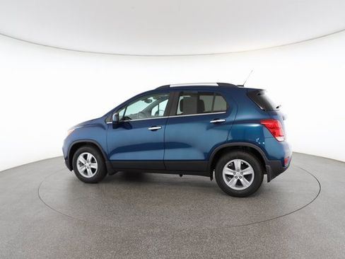 Used 2019 Chevrolet Trax LT w/ LT Convenience Package image 8