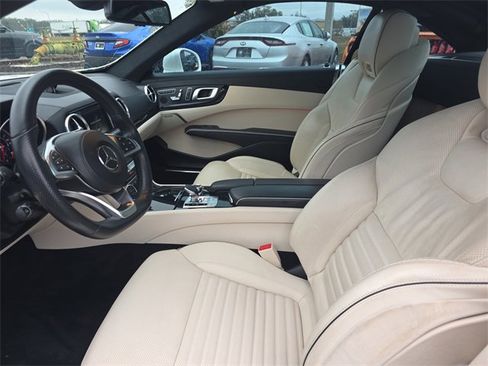 Used 2020 Mercedes-Benz SL 550 image 16