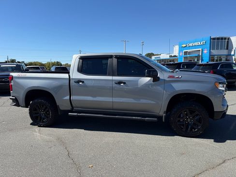 Used 2024 Chevrolet Silverado 1500 LT Trail Boss w/ Convenience Package II image 10
