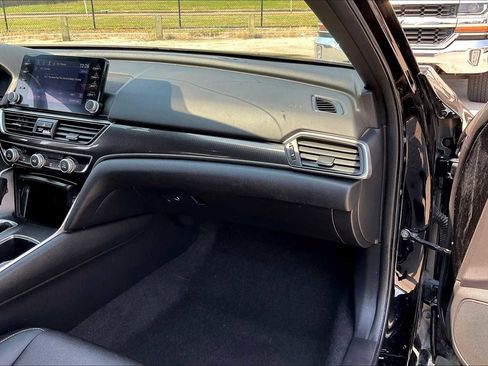 Used 2022 Honda Accord Sport image 17