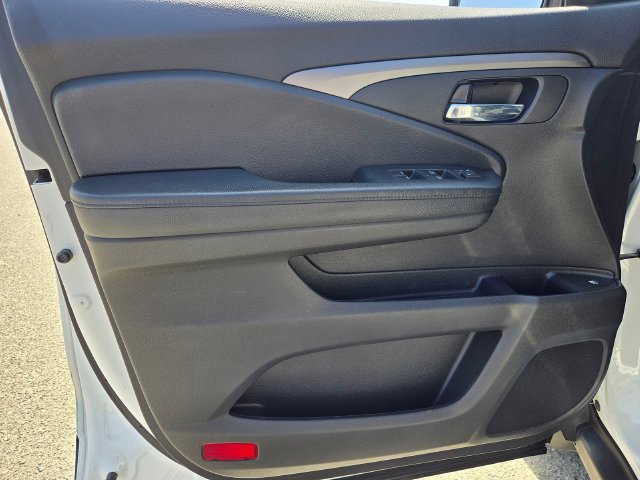 Used 2021 Honda Passport Sport image 9