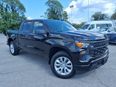 Used 2026 Chevrolet Silverado 1500 Custom AWD/4WD image 2