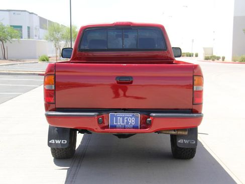 Used 2000 Toyota Tacoma 4x4 Regular Cab image 6