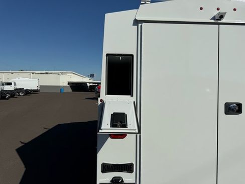 New 2027 Ford E-350 and Econoline 350 Super Duty w/ Power Equipment Group RWD image 15