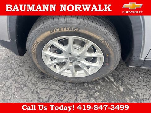 Used 2014 Jeep Cherokee Latitude AWD/4WD image 15