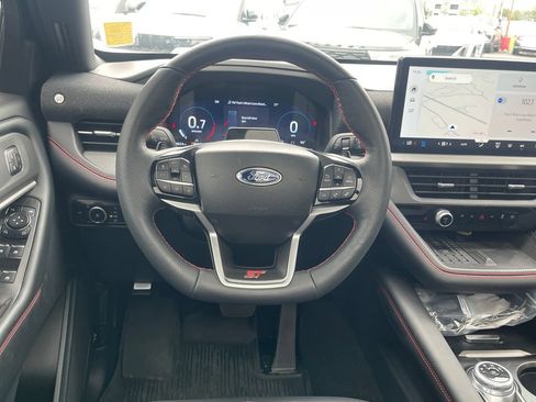 Used 2025 Ford Explorer ST AWD/4WD image 26