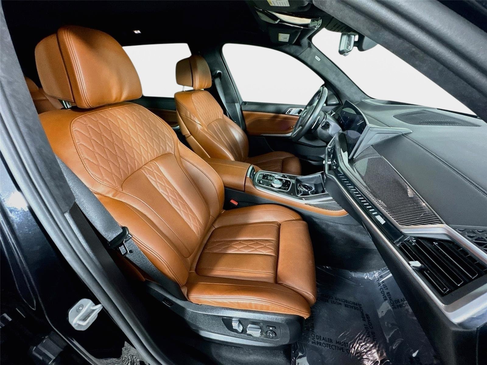 Used 2025 BMW X7 M60i AWD/4WD image 30