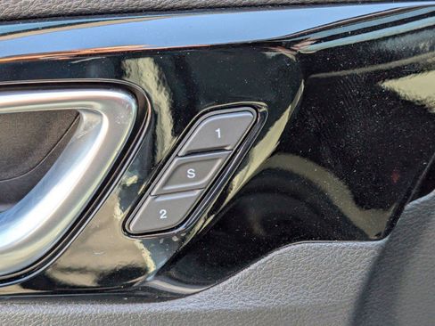 New 2025 Jeep Compass Limited w/ High Altitude Package image 17