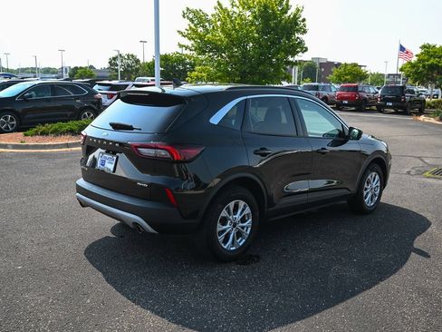 Used 2023 Ford Escape Active w/ Tech Pack #2 AWD/4WD image 5