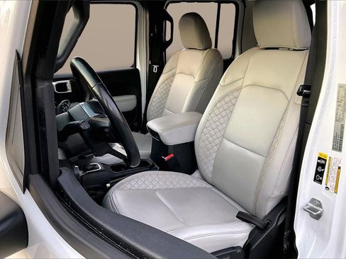 Certified 2021 Jeep Wrangler Unlimited Sahara image 21