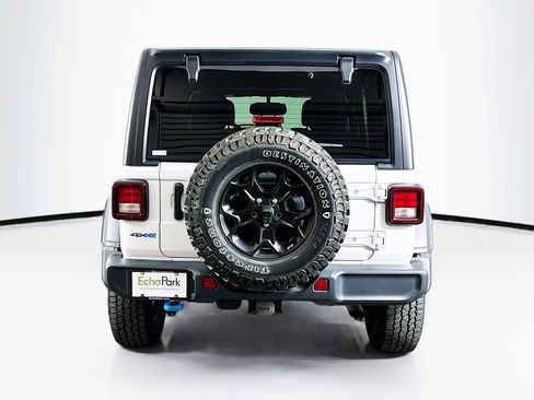 Used 2023 Jeep Wrangler Unlimited w/ Cold Weather Group image 7