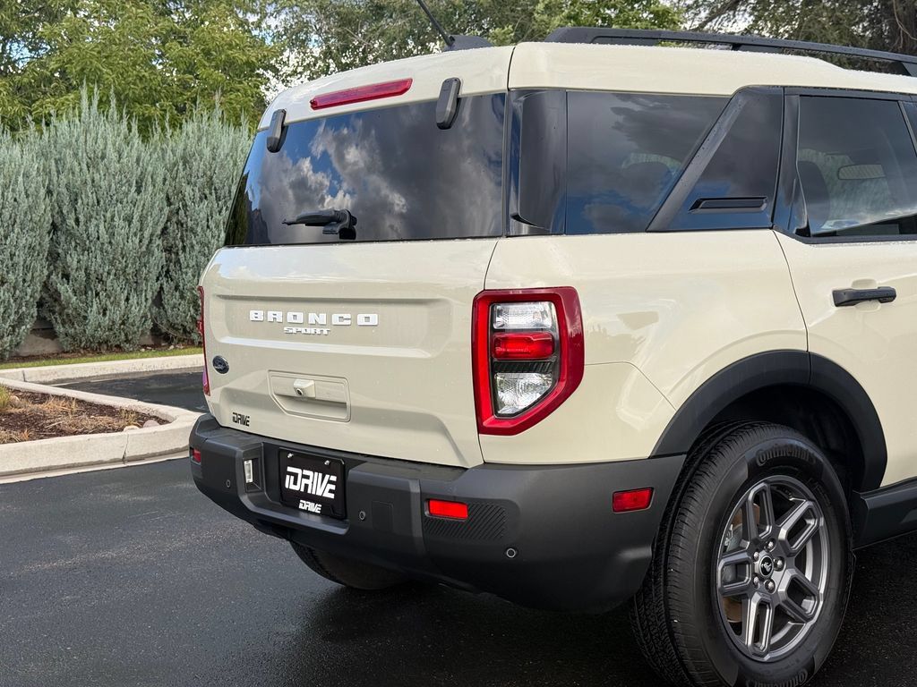 Used 2025 Ford Bronco Sport Big Bend w/ Convenience Package AWD/4WD image 11