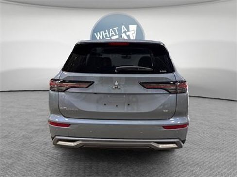 New 2025 Mitsubishi Outlander SE image 5