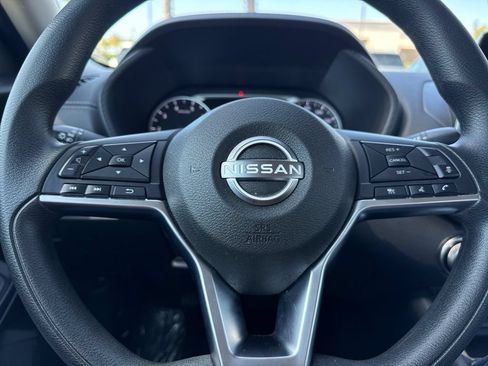 Used 2024 Nissan Sentra SV FWD image 22