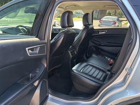 Used 2022 Ford Edge SEL AWD/4WD image 28