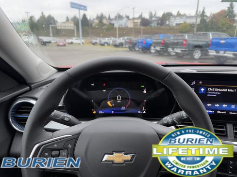 New 2026 Chevrolet Trax LT w/ Driver Confidence Package image 13