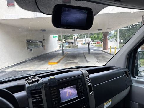 Used 2018 Mercedes-Benz Sprinter 2500 image 13