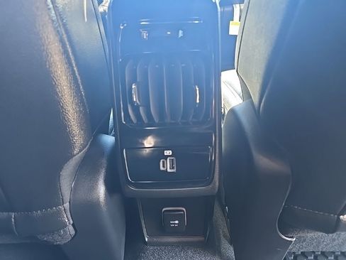 New 2026 Jeep Compass Trailhawk w/ Trailer Tow Group image 8