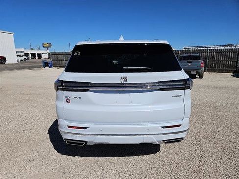 New 2026 Buick Enclave Avenir w/ Super Cruise Package image 4