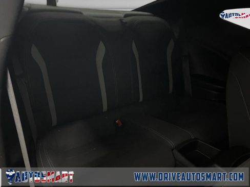 Used 2018 Chevrolet Camaro SS image 15