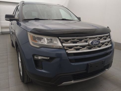 Used 2018 Ford Explorer XLT w/ Equipment Group 202A FWD image 13