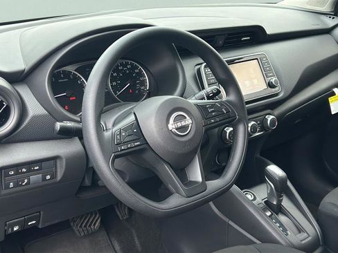 Certified 2025 Nissan Kicks Play S FWD image 10