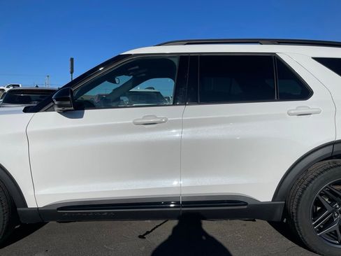 Used 2025 Ford Explorer ST w/ Sun And Sound Package AWD/4WD image 41