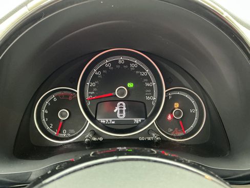 Used 2018 Volkswagen Beetle 2.0T Coast image 10