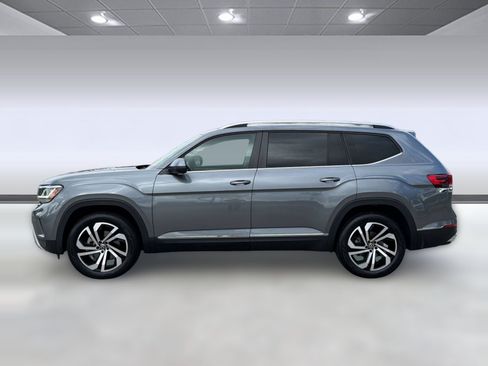 Used 2023 Volkswagen Atlas SEL AWD/4WD image 2