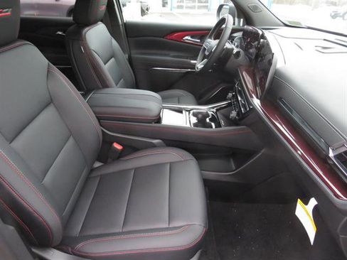 New 2026 Chevrolet Traverse Z71 w/ Enhanced Driving Package image 13