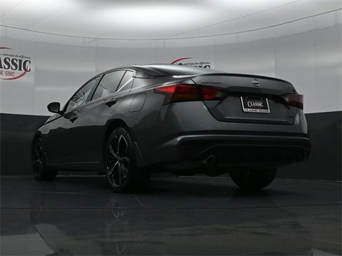 Used 2025 Nissan Altima 2.5 SR image 24